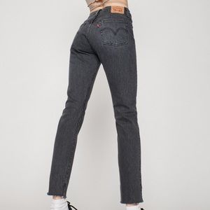 Levi’s 501 Slim Jeans in Dark Grey